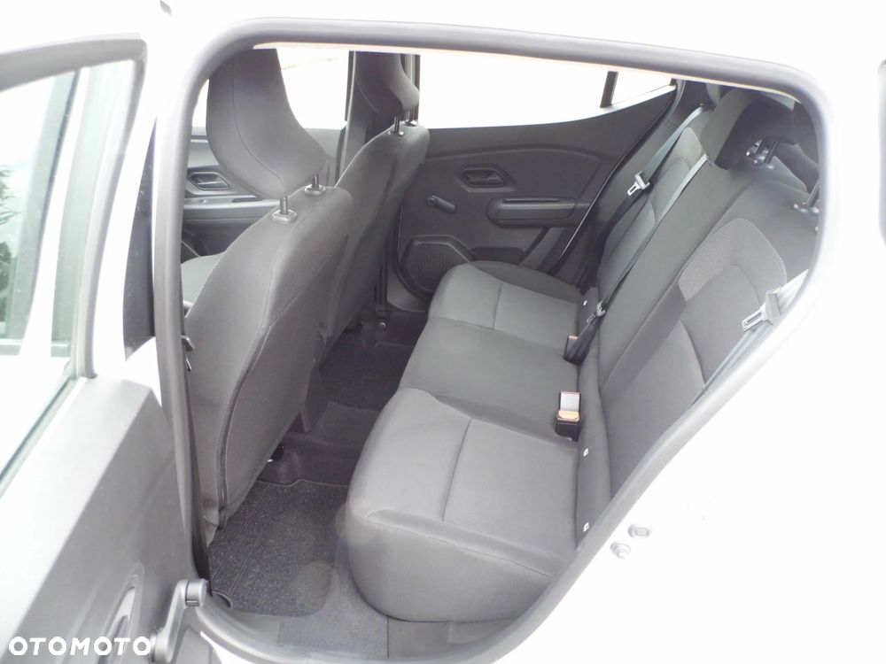 Dacia Sandero - 11