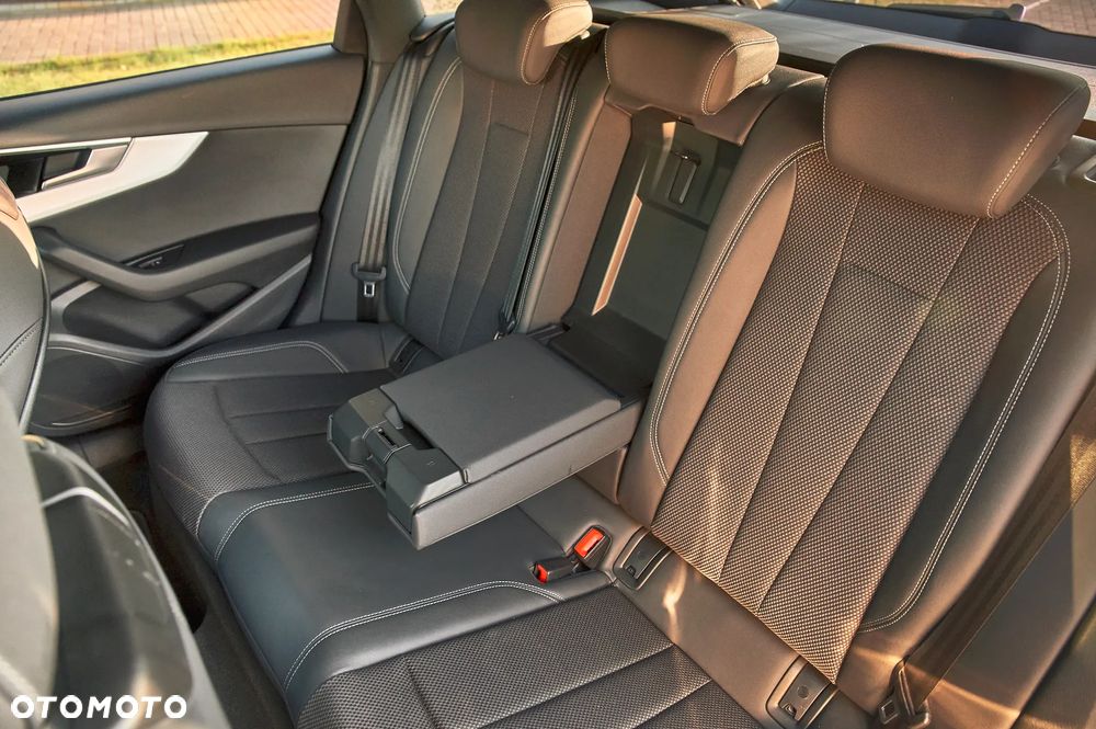 Audi A4 Avant 35 TFSI S tronic S line - 18