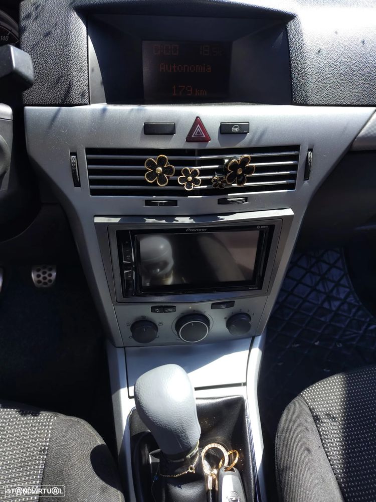 Opel Astra GTC 1.3 CDTI - 20