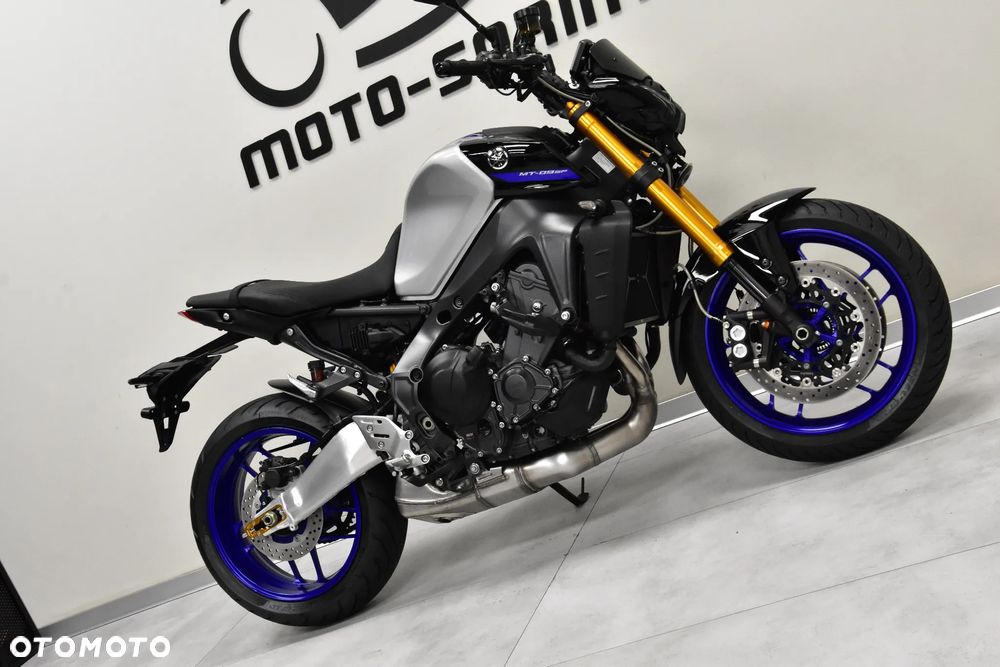 Yamaha MT - 8