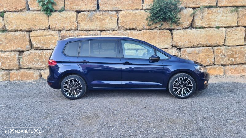 VW Touran 1.6 TDI Confortline DSG - 4