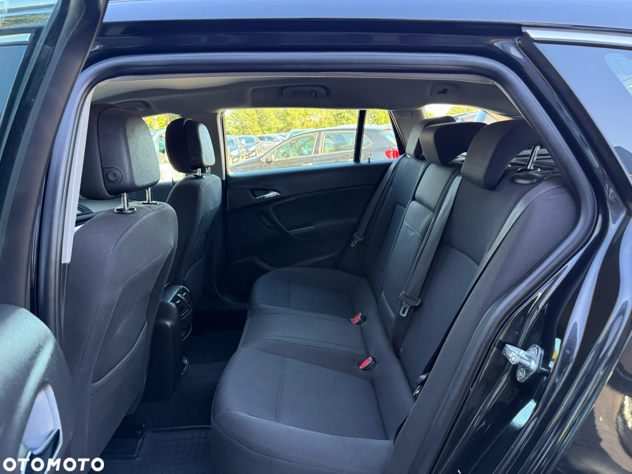 Opel Insignia 1.4 T Cosmo S&S - 33