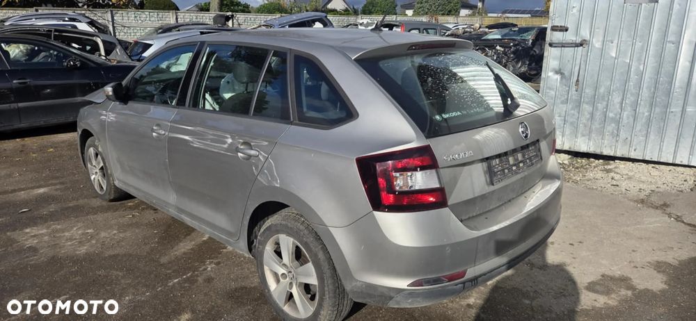 SKODA RAPID spaceback lf8h błotnik lewy przód - 4