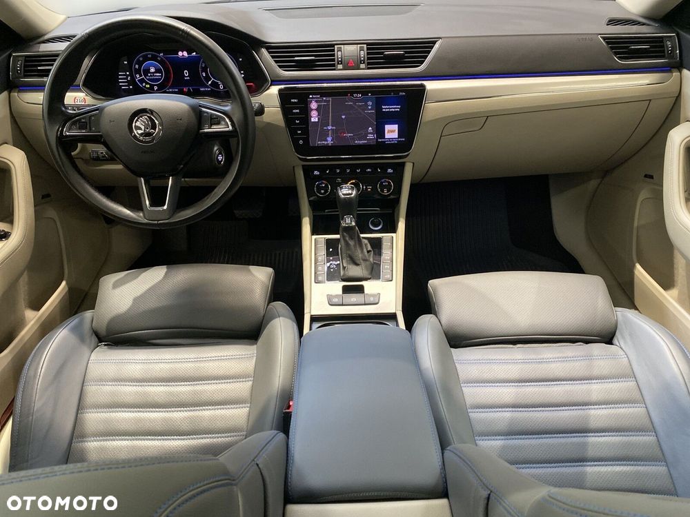 Skoda Superb 2.0 TDI SCR 4x4 Style DSG - 11