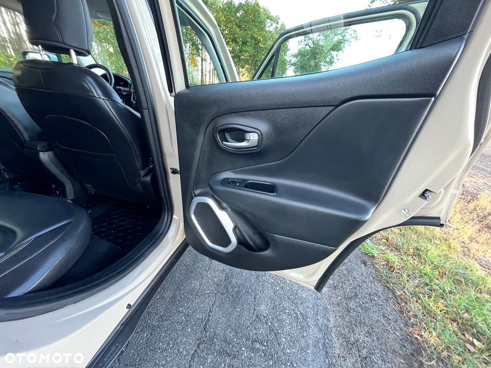 Jeep Renegade - 12