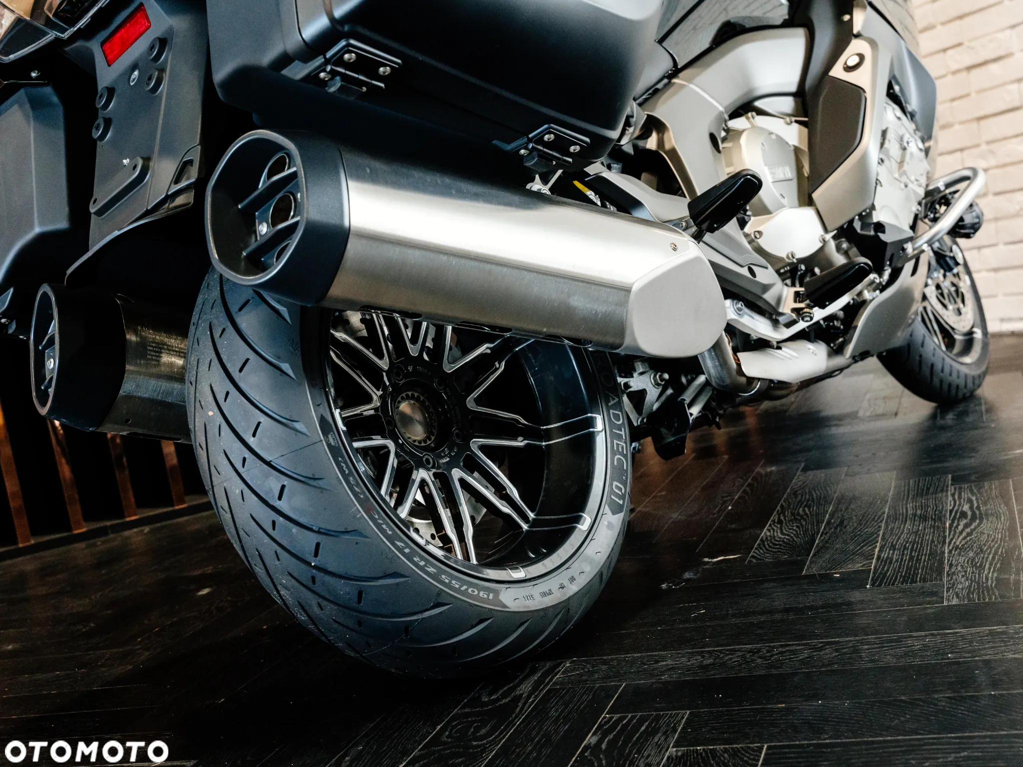 BMW K - 7