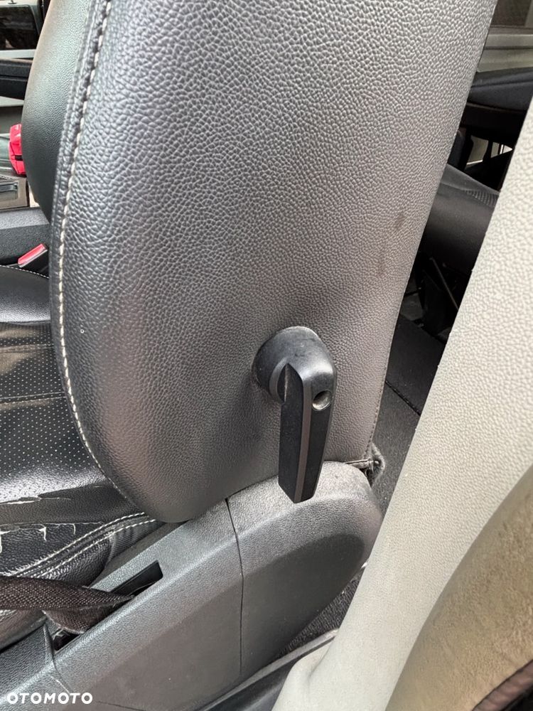 Chrysler Grand Voyager 2.8 CRD Automatik Limited - 29