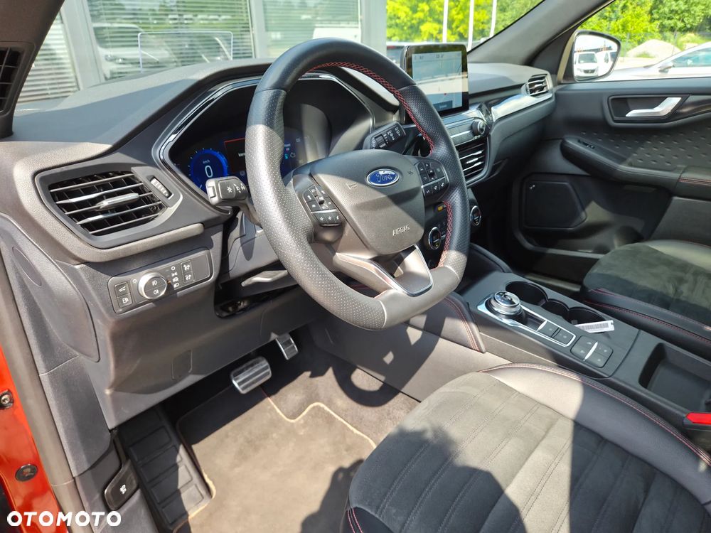 Ford Kuga 2.5P PHEV FWD ST-Line - 26