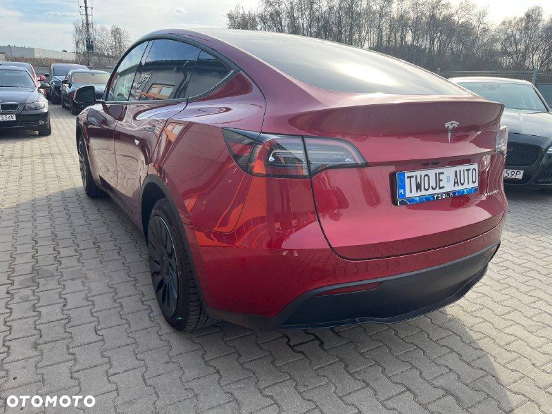 Tesla Y Long Range AWD - 6