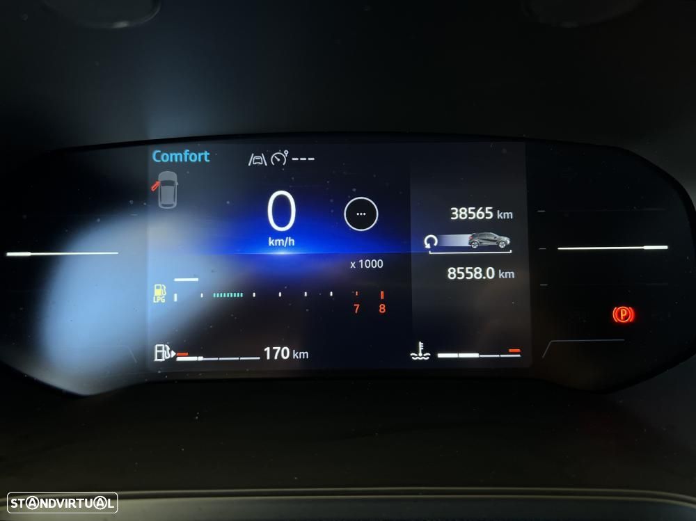 Renault Captur 1.0 TCe Techno Bi-Fuel - 34