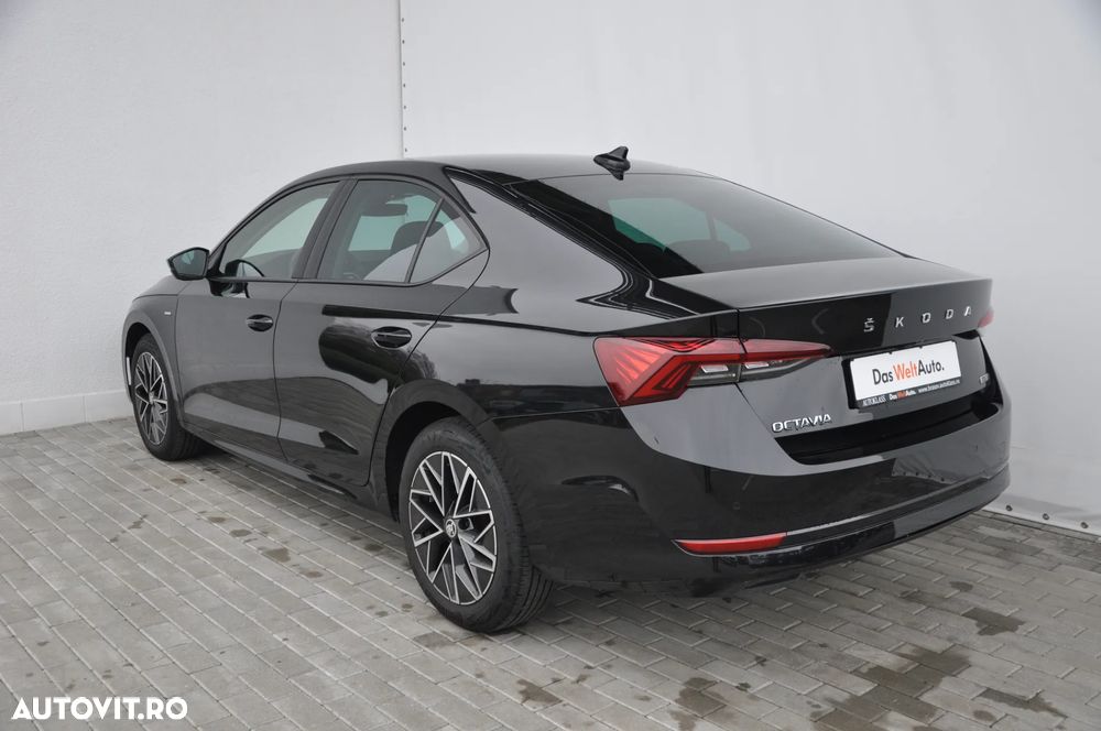 Skoda Octavia 1.5 TSI e-TEC DSG Clever - 3