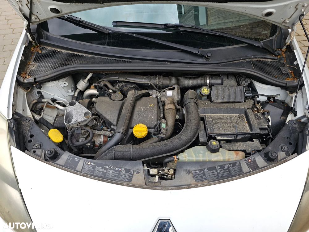 Renault Clio - 18