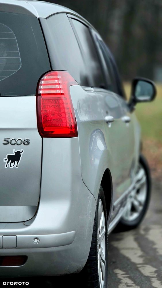 Peugeot 5008 2.0 HDi Active 7os - 8