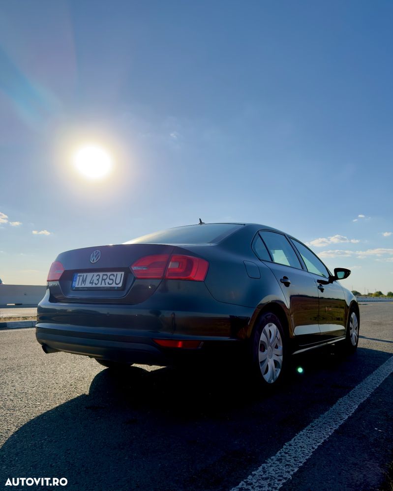 Volkswagen Jetta 2014 photo 3