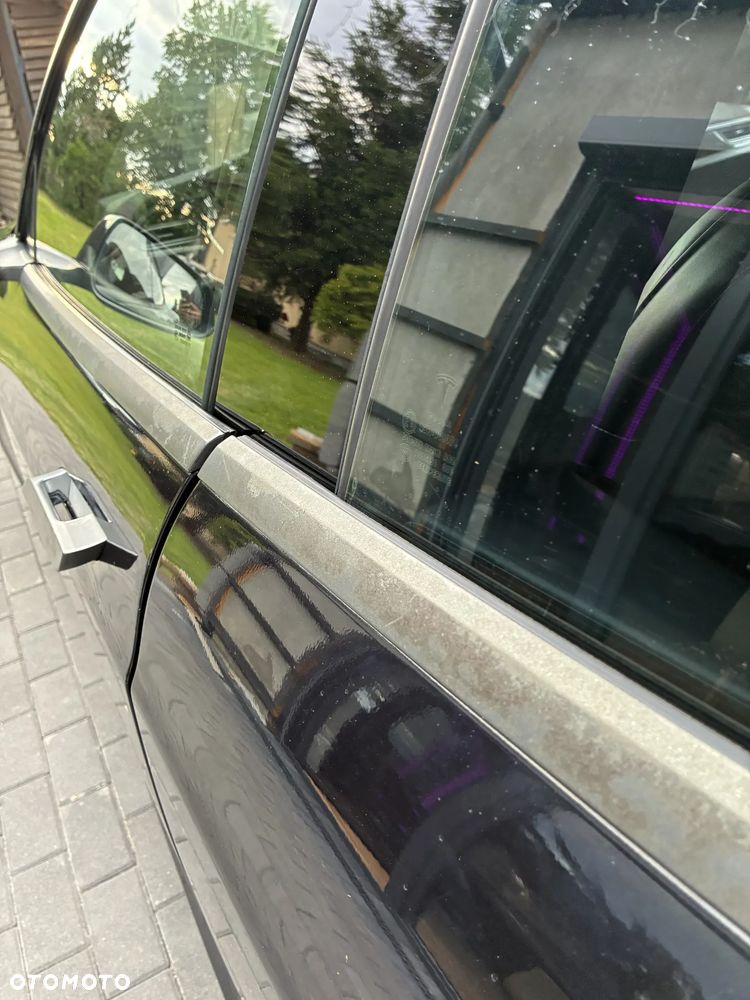 Tesla Model S 85 D - 13