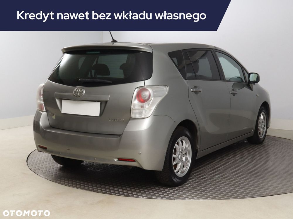 Toyota Verso - 7