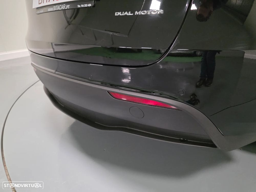 Tesla Model Y Long Range Tração Integral - 26