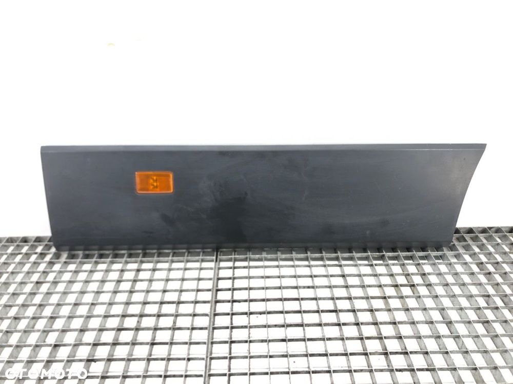 LISTWA BOCZNA PRAWA  MAN TGE Autobus 2017 - 2022 2.0 TDI 130 kW [177 KM] olej napędowy 2017 - 2022 - 1