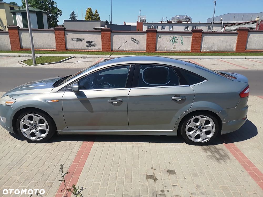 Ford Mondeo 2.5 Titanium S - 2