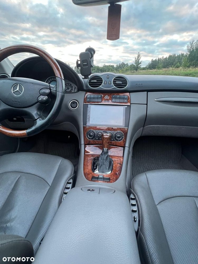 Mercedes-Benz CLK - 8