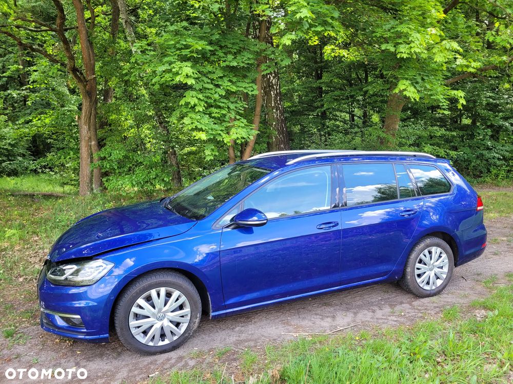 Volkswagen Golf 1.6 TDI Sound - 22