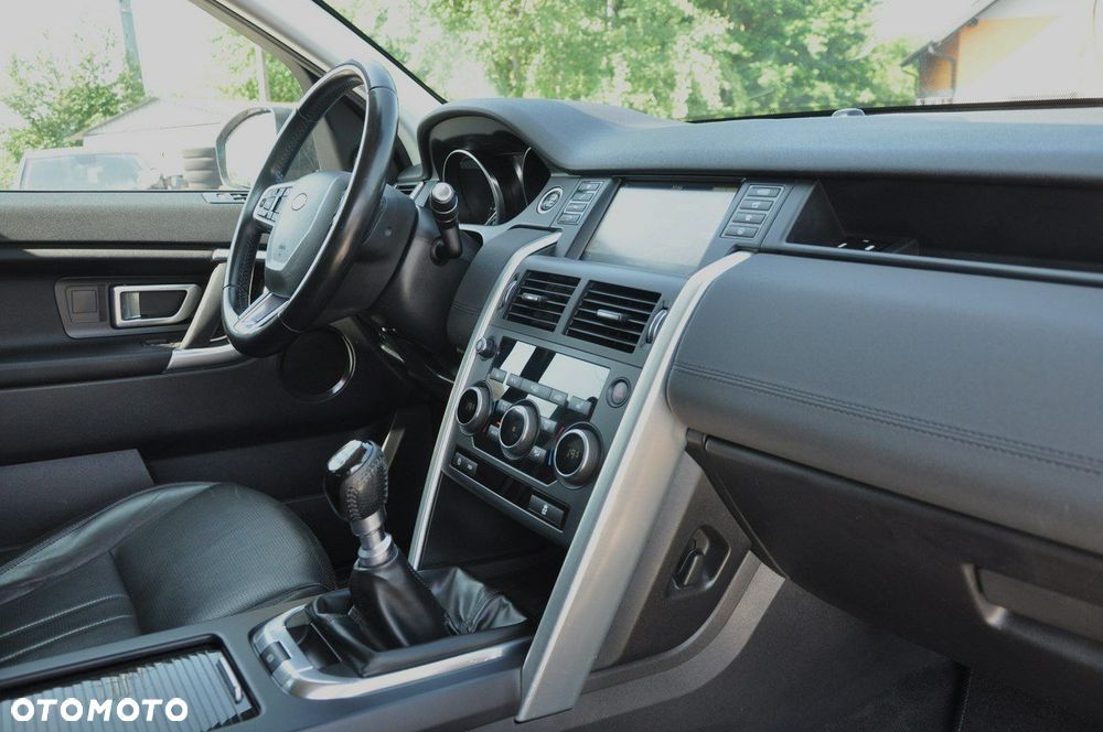 Land Rover Discovery Sport 2.0 eD4 HSE Luxury - 18