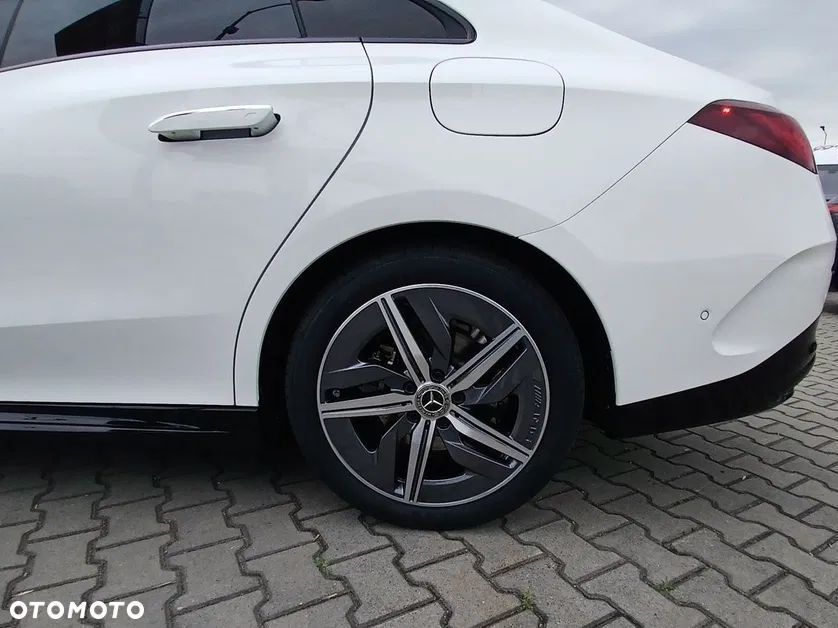 Mercedes-Benz CLA 200 mHEV 4-Matic 8G-DCT - 16