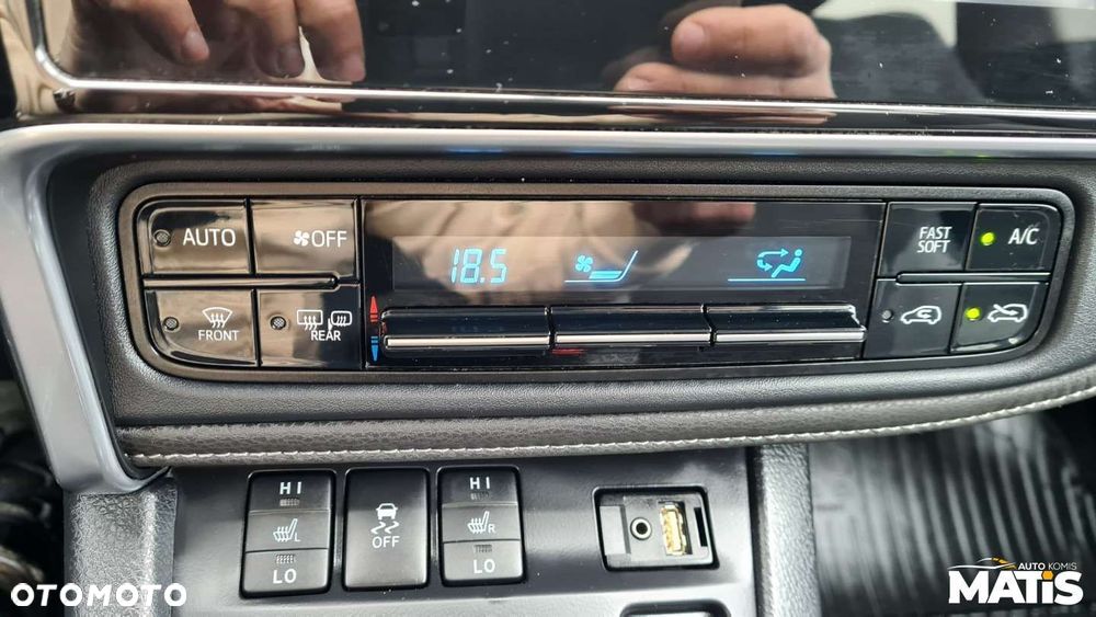 Toyota Auris - 16