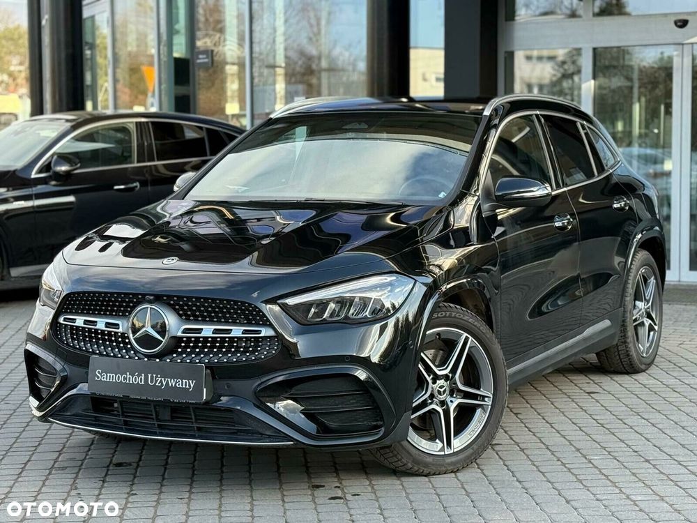 Mercedes-Benz GLA - 2