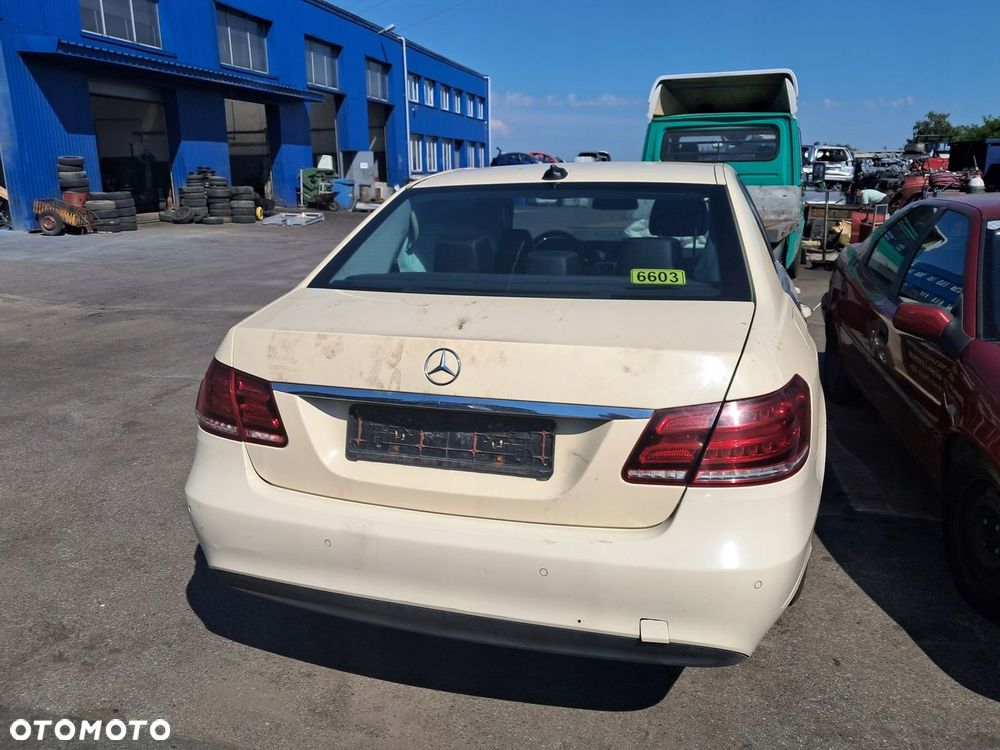 Mercedes W212 E-Klasa LIFT Klapa bagażnika SEDAN Lakier 623 - 1