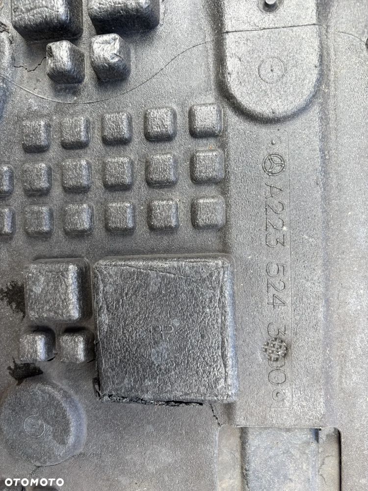 Osłona pod silnik S klasa W223 - 2