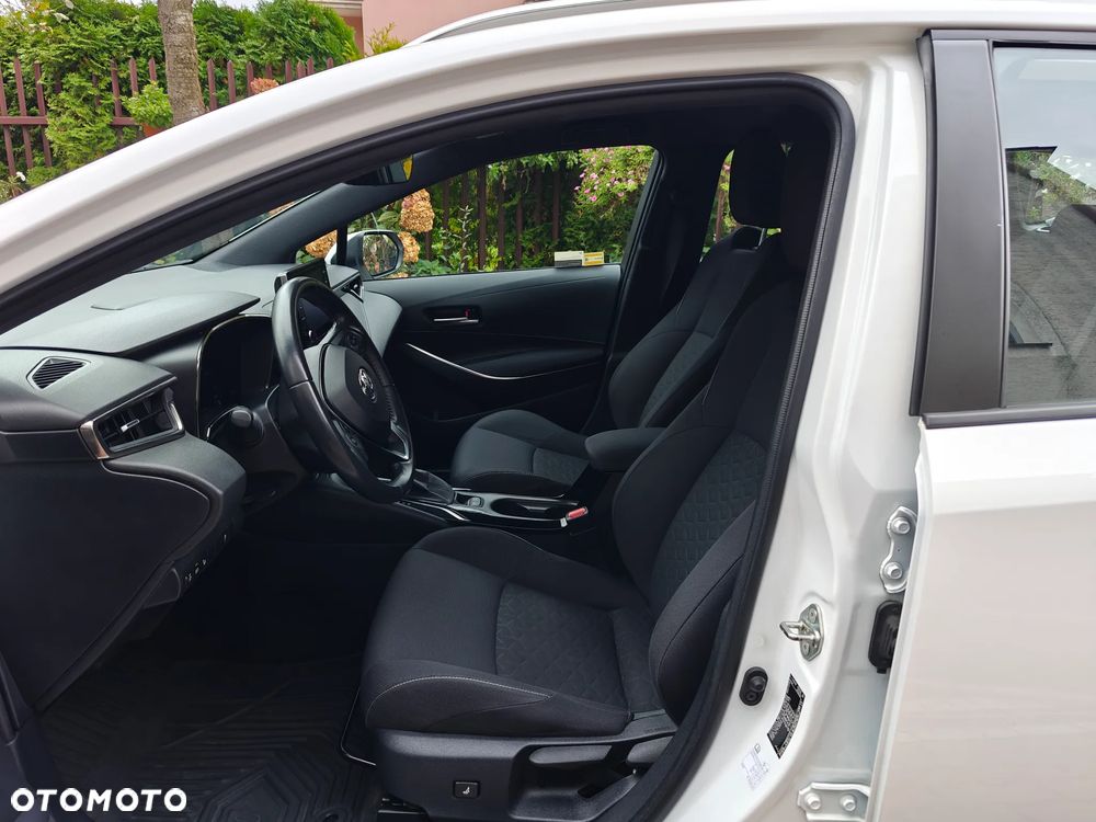 Toyota Corolla 1.8 Hybrid GPF Comfort - 18
