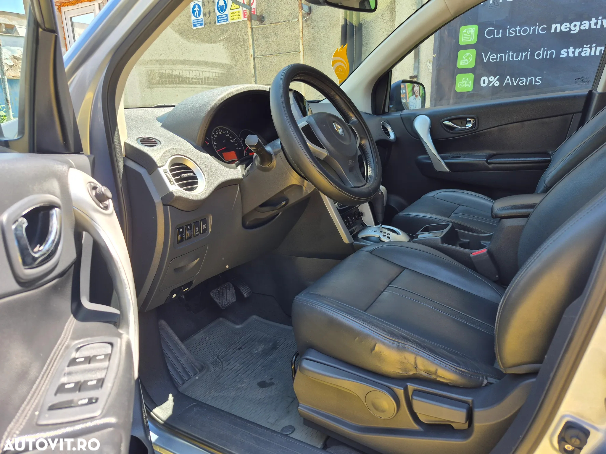 Renault Koleos 2.0 dCI 4X4 Privilege Aut - 8