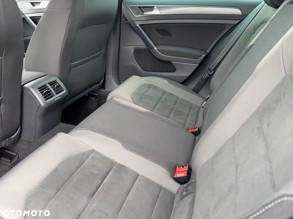 Volkswagen Golf 1.6 TDI BMT Comfortline - 12