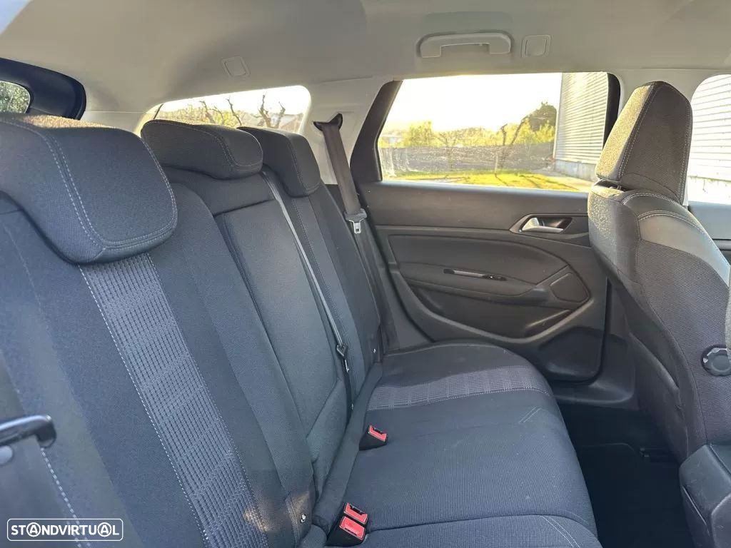 Peugeot 308 SW - 23