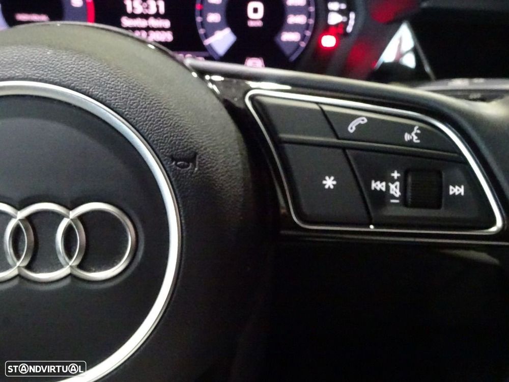 Audi A3 Limousine 30 TDI Advanced - 19