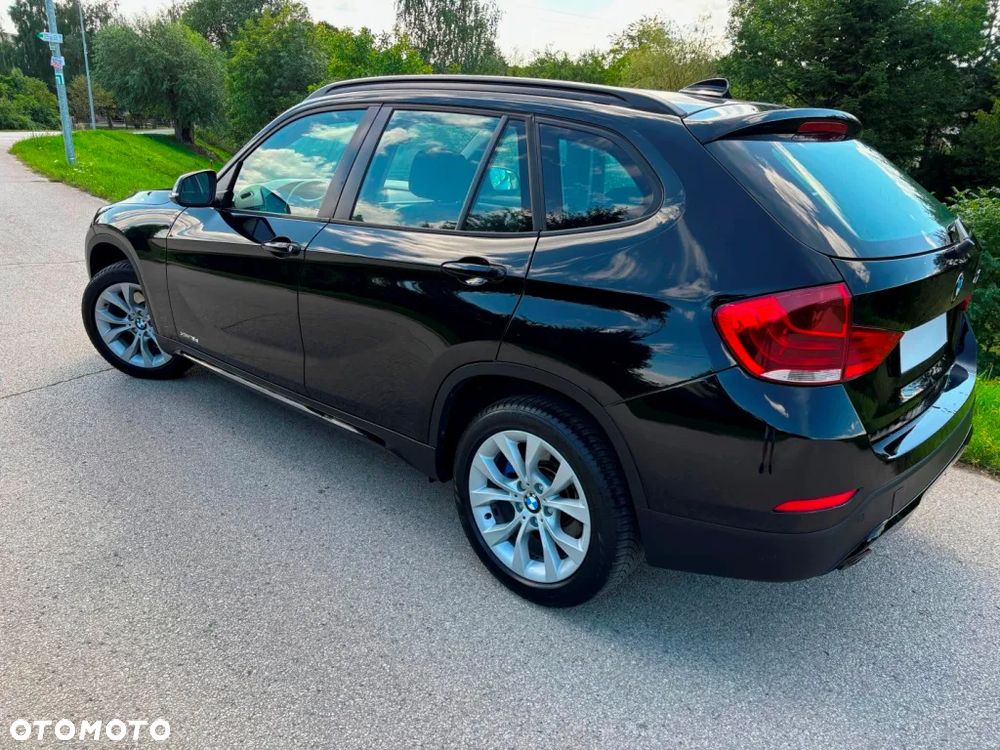 BMW X1 xDrive18d Sport Line - 11