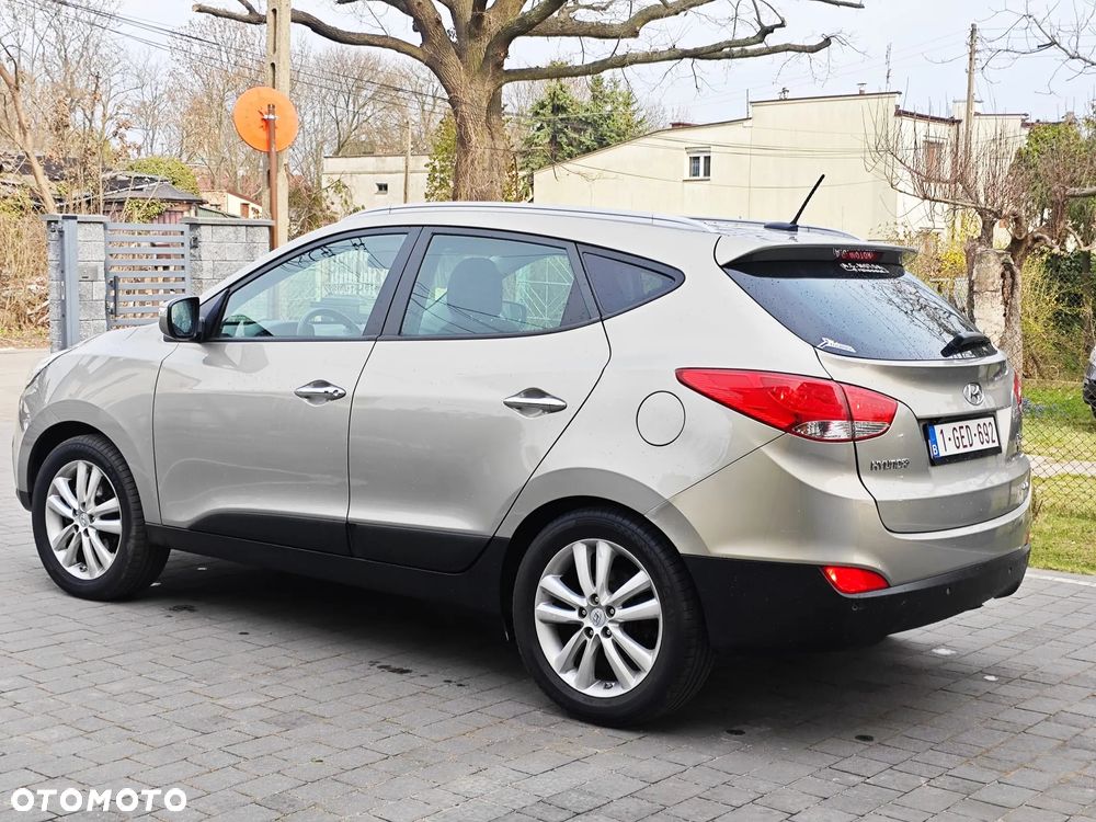 Hyundai ix35 2.0 CRDi 4WD Premium - 11