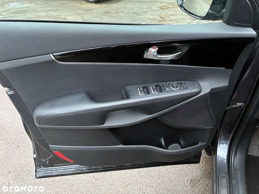 Kia Sorento 2.0 CRDI M - 9