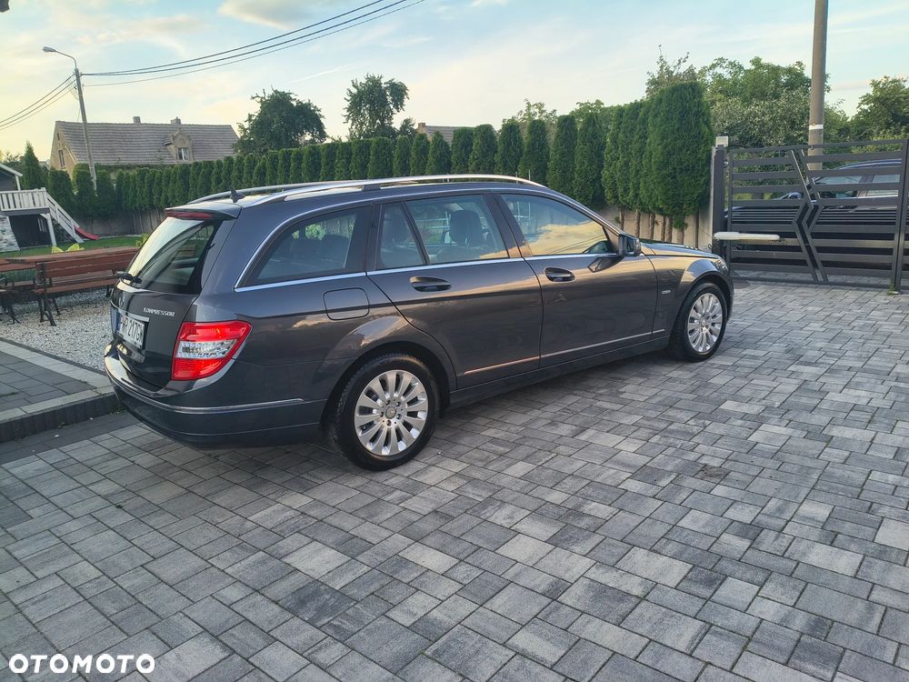 Mercedes-Benz Klasa C 180 Kompressor BlueEFFICIENCY Avantgarde - 31