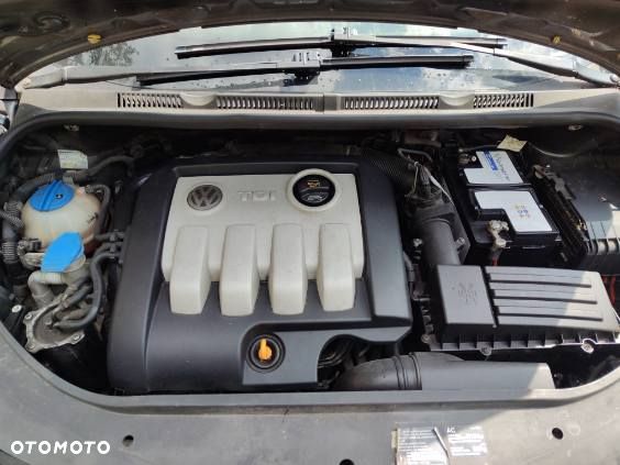 Volkswagen Golf 1.9 TDI Trendline - 12