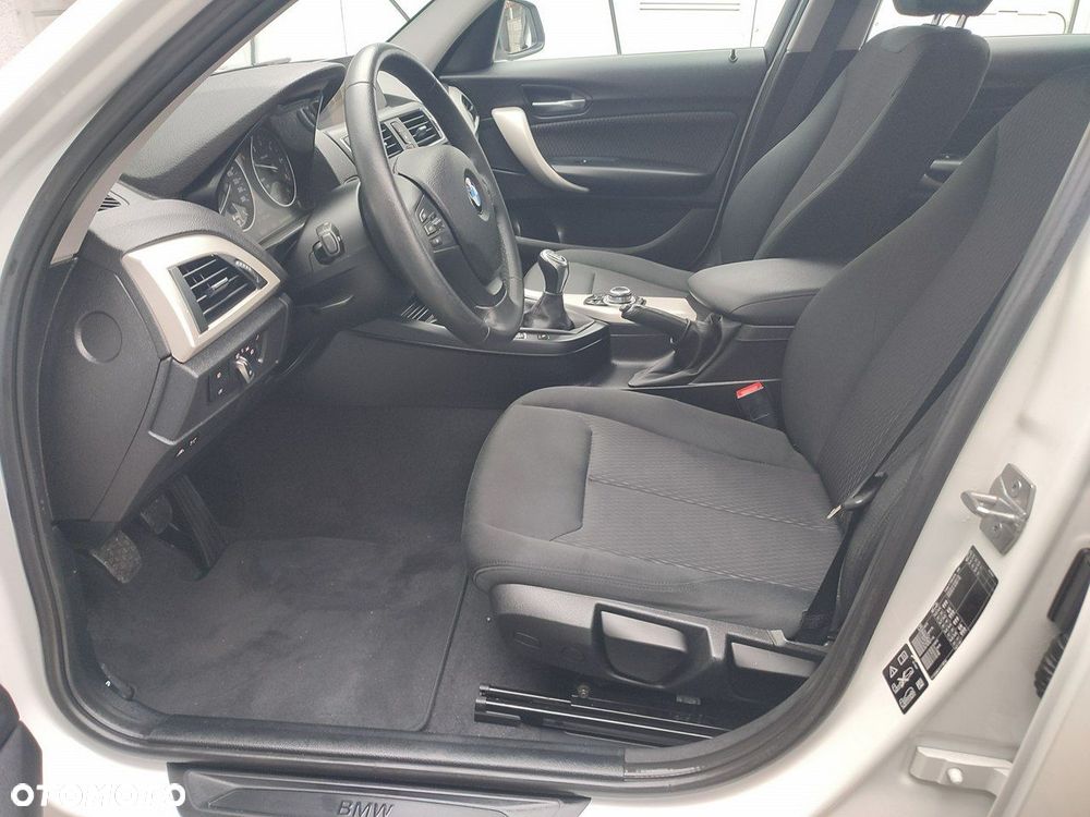 BMW Seria 1 118d xDrive Sport Line - 31