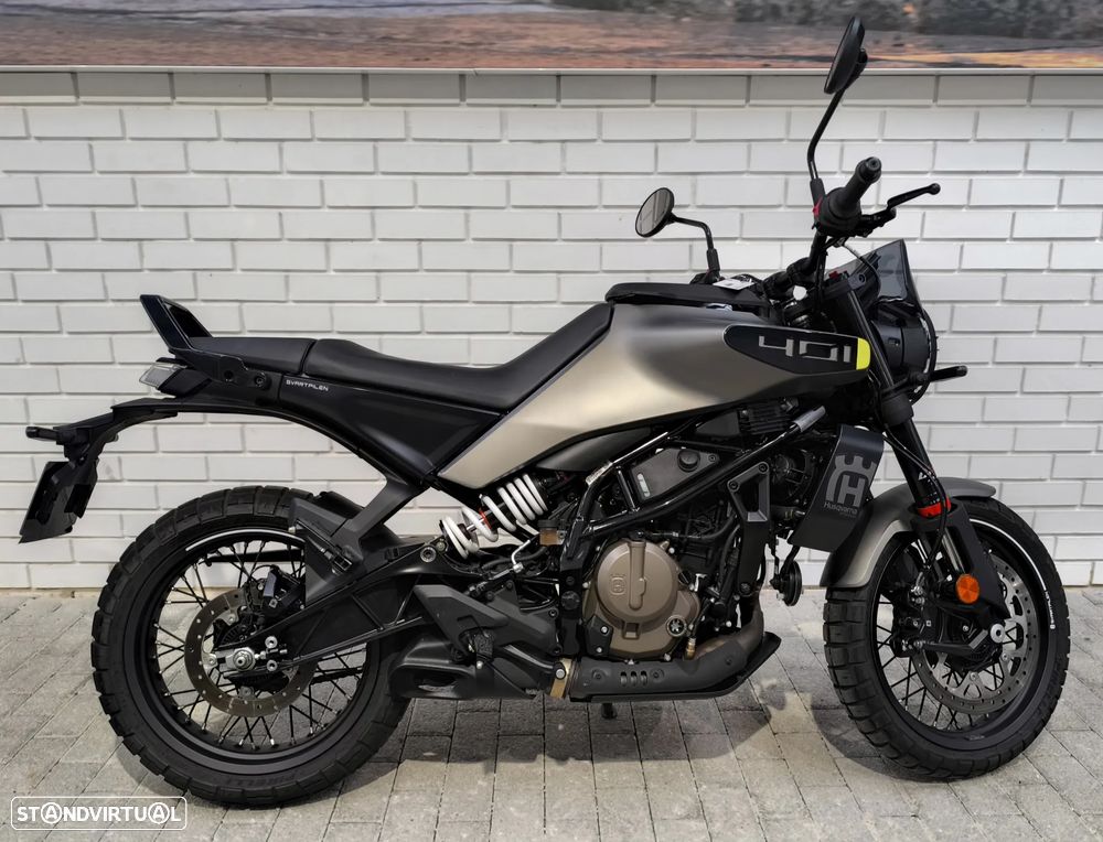 Husqvarna Svartpilen 401 - 4