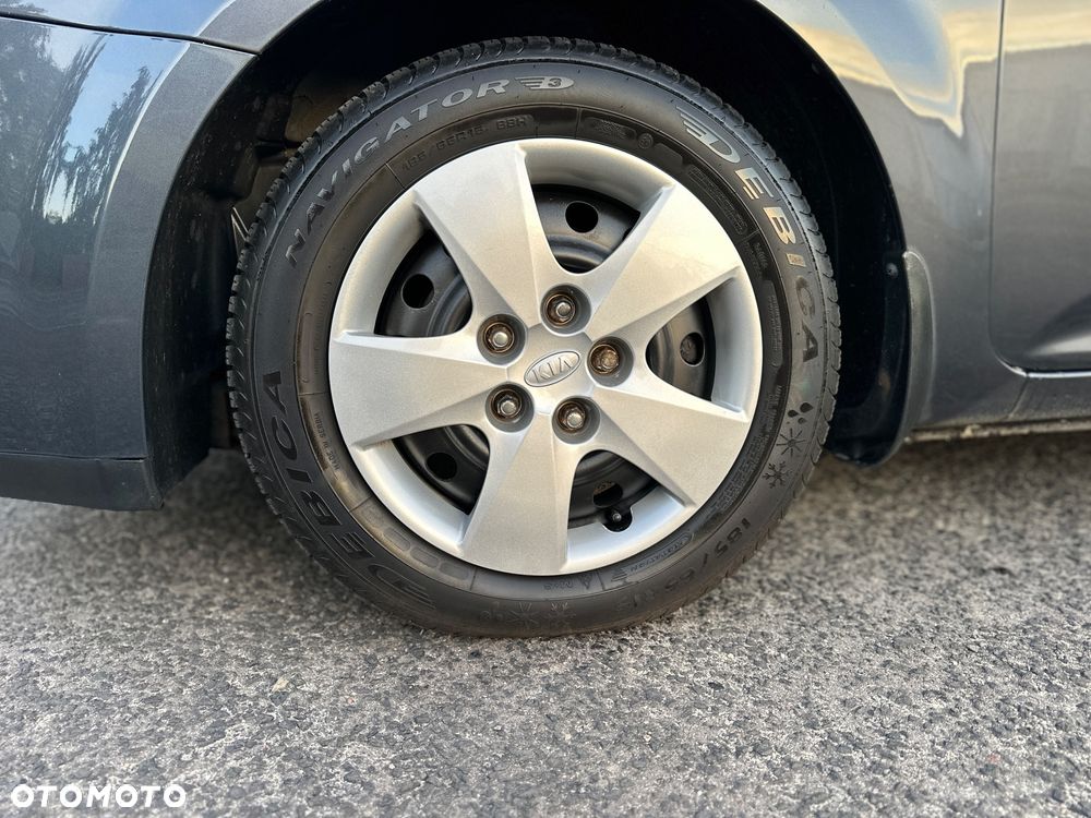 Kia Ceed 1.4 L Euro2012 - 9