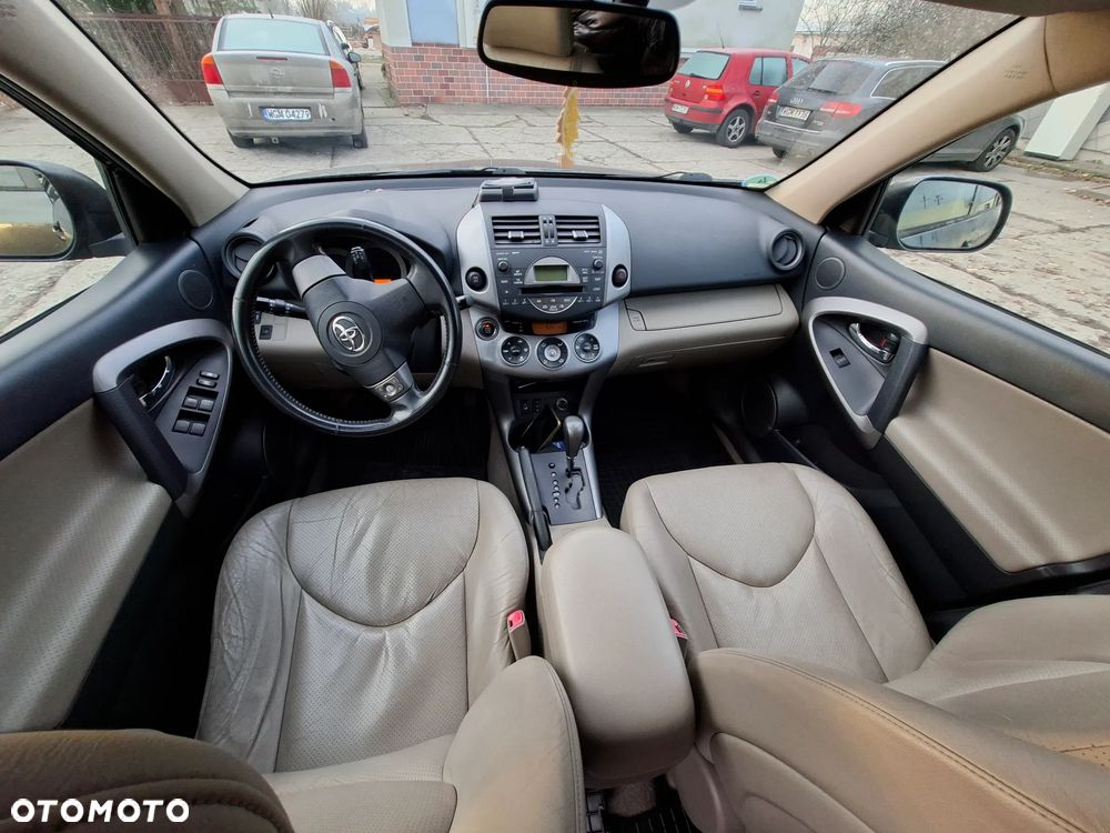 Toyota RAV4 2.0 4x4 Automatik Sol - 8