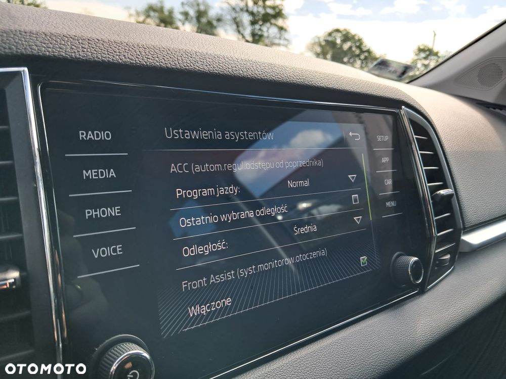 Skoda Karoq 1.5 TSI ACT 4x2 Style DSG - 30
