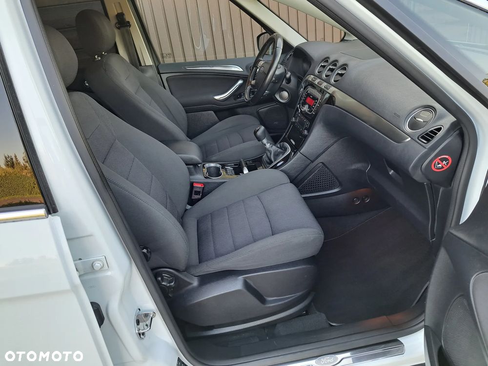 Ford S-Max 2.0 TDCi Titanium - 23