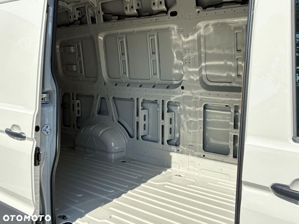 Volkswagen Crafter 35 Furgon/L4H3, 2,0 TDI 177 KM, rozstaw osi: 4490 mm - 14