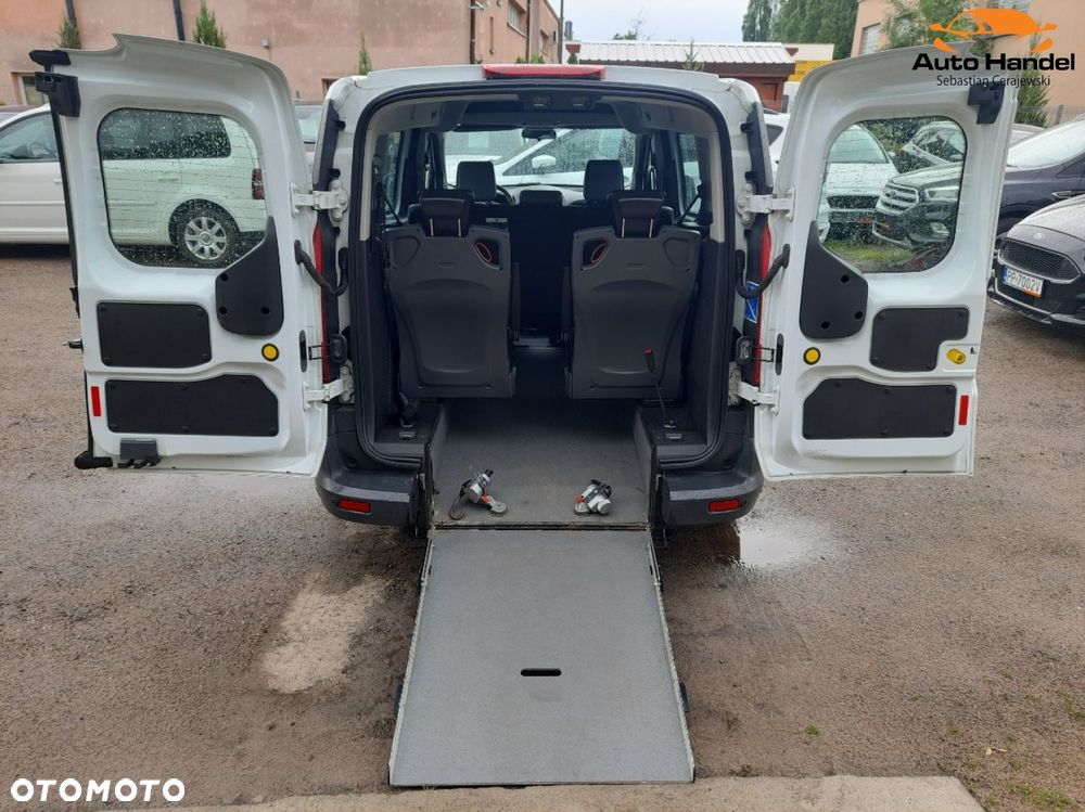 Ford Transit Connect - 21