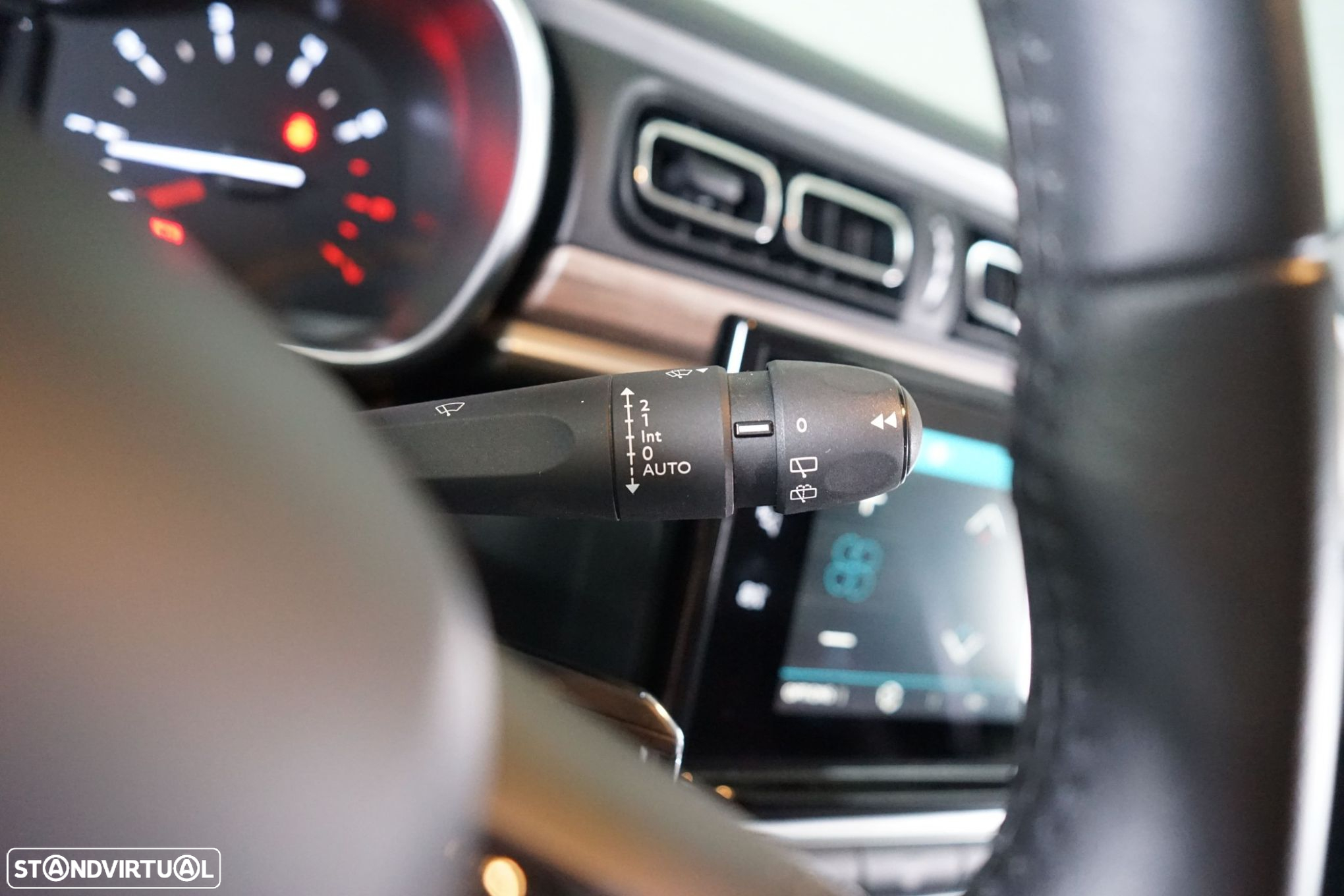 Citroën C3 1.2 PureTech Shine - 24